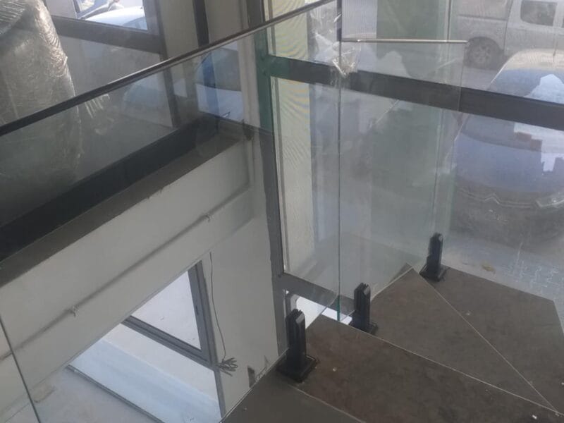 Société de construction et services de bâtiment