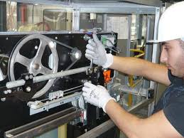 Technicien d'ascenseur